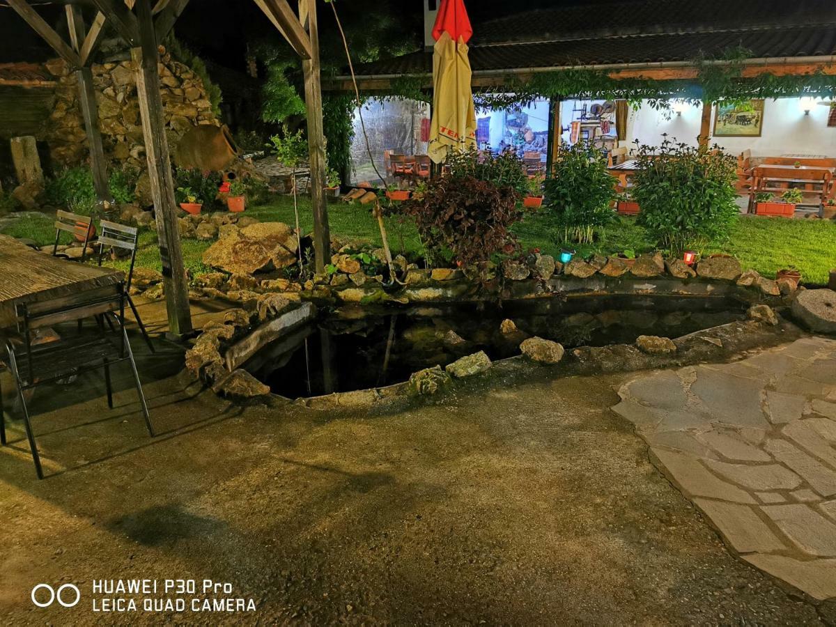 Комплекс Валера Hotell Gabarevo Exteriör bild
